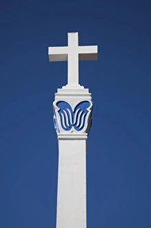 Images Dated 15th December 2009: Puerto Rico, West Coast, Aguada, Bahia de Aguadilla bay, Monument to Columbus landing