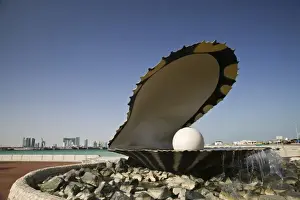 Ad Dawhah Prints: Qatar, Ad Dawhah, Doha. Doha Corniche - Pearl Monument