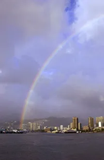 Natural Phenomenon Prints: Rainbow over Honolulu, Hawaii, USA