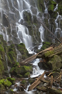 Images Dated 16th October 2011: Ramona Falls in Clackamas county, Oregon