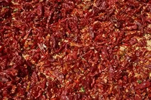 Images Dated 8th September 2006: Red peppercorns, sun-dried, southeast Anatolia, Turkey