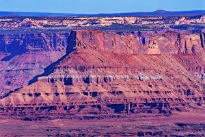 Images Dated 20th October 2022: Red Rock Canyons Overlook, Canyonlands National Park, Moab, Utah. Green Canyon