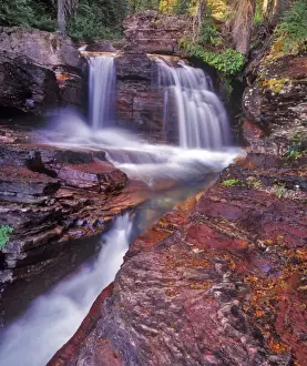Images Dated 1st September 2006: Red Rock along Virginia Creek in Glacier National Park in Montana