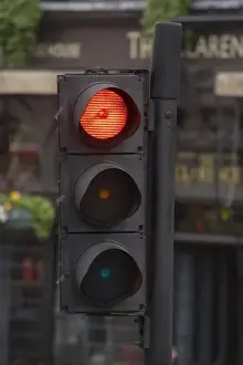 Images Dated 1st May 2010: Red traffic Light, London, England, United Kingdom