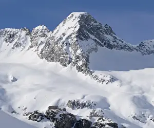 Images Dated 15th March 2012: Reichenspitze mountain range ( Zillertertal Alps) in the national Park Hohe Tauern