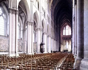 Images Dated 28th October 2003: Reims Cathedral. Gothic architecture. Inside view. Nave. Marne