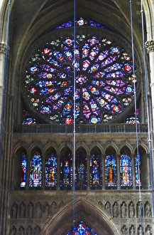 Images Dated 18th June 2005: The Reims Cathedral: the stained glass of the famous rosette, Reims, Champagne