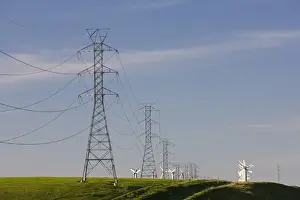 Images Dated 2nd March 2008: Renewable energy through wind power is collected via wind turbines in northern California s