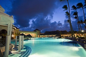 Images Dated 1st August 2006: Resort Hotel Zone at Punta Cana