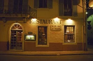 Images Dated 14th December 2007: The restaurant Le Bouchon et l Assiette in Nimes, Nimes, Gard, Provence, France