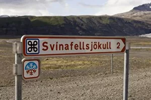 Images Dated 31st May 2007: Road Sign, Skaftafell National Park, South coast, Iceland