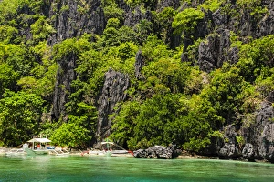 Bacuit Prints: Rocky outcrops in the Bacuit archipelago, Palawan, Philippines