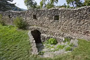 Images Dated 20th September 2009: the romanic church of Cisnadioara with walls to defend the church and the citizens
