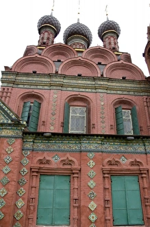 Images Dated 28th August 2008: Russia, Golden Ring city of Yaroslavl. Redbrick exterior of the Church of the Epiphany