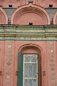 Images Dated 28th August 2008: Russia, Golden Ring city of Yaroslavl. Redbrick exterior of the Church of the Epiphany