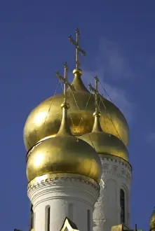 Images Dated 13th October 2008: Russia, Moscow, Kremlin, gold domes of The Cathedral of the Annunciation, RESTRICTED
