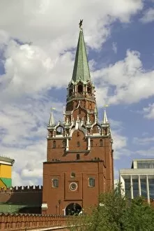 Images Dated 17th July 2007: Russia. Moscow. Kremlin. Trinity Gate tower