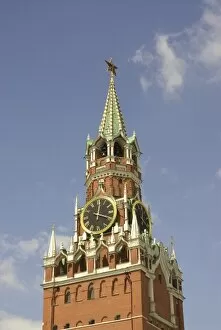 Images Dated 16th July 2007: Russia. Moscow. Red Square. Kremlin. Savior Gate Tower