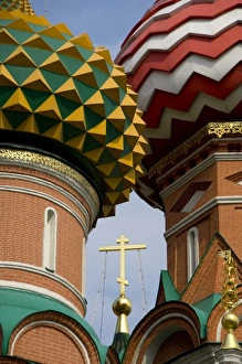 Images Dated 24th August 2008: Russia, Moscow, Red Square. St. Basils Cathedral (aka Pokrovsky Sobor or Cathedral