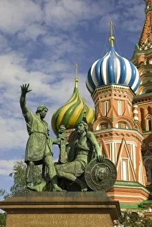 Images Dated 15th July 2007: Russia. Moscow. Red Square. St. Basils Cathedral