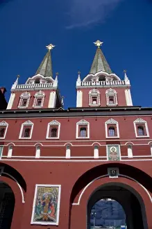 Images Dated 23rd August 2008: Russia, Moscow, Red Square. Voskresenskie Gate (aka Resurrection Gate)