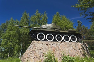 Images Dated 6th June 2011: Russia, Novgorod Oblast, Staraya Russa, World War Two town liberation tank monument