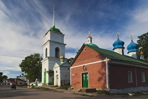Images Dated 5th June 2011: Russia, Pskovskaya Oblast, Pechory, Pechory Monastery, church on Sbornaya Street