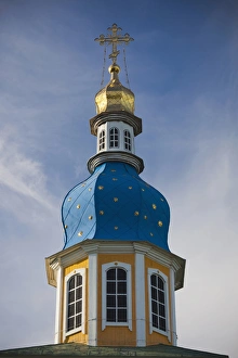 Images Dated 5th June 2011: Russia, Pskovskaya Oblast, Pechory, Pechory Monastery, church cupola