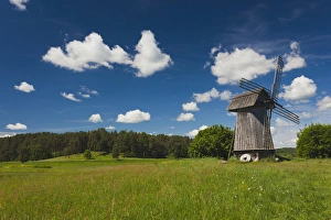 Images Dated 5th June 2011: Russia, Pskovskaya Oblast, Pushkinskie Gory, windmill at Mikhailovskoye, the Alexander