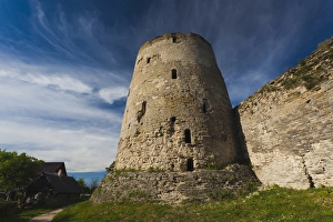 Images Dated 5th June 2011: Russia, Pskovskaya Oblast, Stary Izborsk, ruins of the oldest stone fortress in Russia