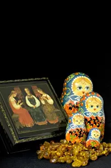 Images Dated 13th September 2008: Russia, Russian handicrafts. High quality traditional painted lacquer box, matryoshka