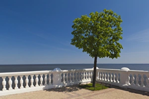 Images Dated 1st June 2011: Russia, Saint Petersburg, Peterhof, Gulf of Finland from the Monplaisir Villa