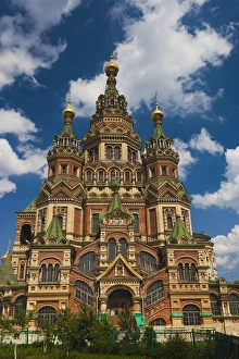 Images Dated 1st June 2011: Russia, Saint Petersburg, Peterhof, Saints Peter and Paul Cathedral