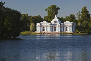 Images Dated 8th June 2011: Russia, Saint Petersburg, Pushkin-Tsarskoye Selo, Grotto Pavilion