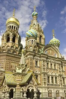 Images Dated 21st July 2007: Russia. St. Petersburg. Domes of the Church on Spilled Blood