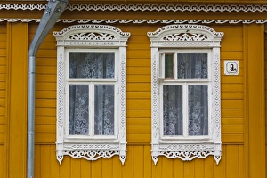 Images Dated 18th May 2011: Russia, Vladimir Oblast, Golden Ring, Suzdal, traditional Russian buildings, window