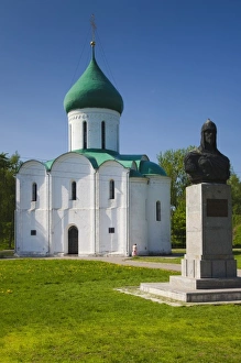 Images Dated 23rd May 2011: Russia, Yaroslavl Oblast, Golden Ring, Pereslavl-Zalessky, monument to Alexander Nevsky
