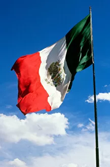 Images Dated 26th May 2006: SA, Mexico. The national flag of Mexico