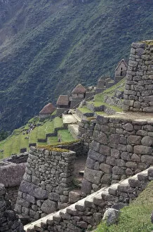 Images Dated 2nd December 2004: SA, Peru, Machu Picchu Stone walls and terraces of Incan ruins high in Andes Mountains