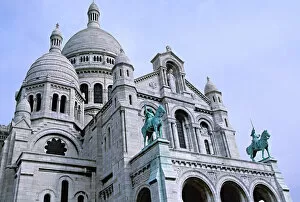Images Dated 22nd March 2006: Sacre Coeur, the Sacred Heart Cathedral in Montmartre, Paris