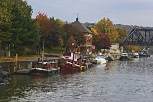 Site Seeing Prints: Sailing down The Erie Canel / Mohark River taking in the country side