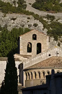Images Dated 11th September 2007: Saint-Guilhem-le-Desert, abbey, Herault, Languedoc, France