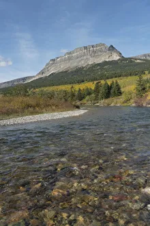 Images Dated 3rd February 2022: Saint Mary River and Singleshot Mountain in autumn, Glacier National Park, Montana