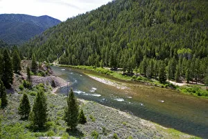 Images Dated 13th June 2007: Salmon River between the towns of Sunbeam and Stanley, Idaho