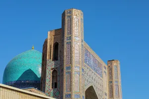Images Dated 5th April 2024: Samarkand, Uzbekistan, Central Asia. The Bibi Khanym Mosque