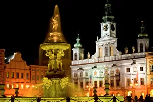 Images Dated 6th May 2004: Samson fountain and Town Hall, Czech Republic, Ceske Budejovice
