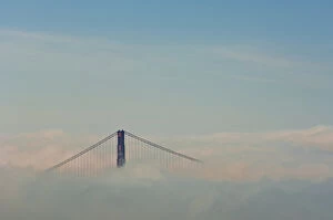 Images Dated 11th February 2005: San Francisco, California. Golden Gate Bridge above fog bank