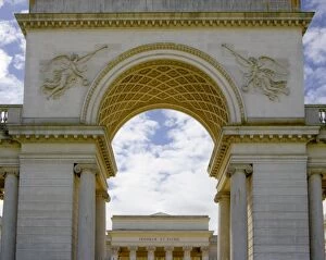 Images Dated 13th March 2006: SAN FRANCISCO, CALIFORNIA. USA. Entrance arch, California Palace of the Legion of Honor