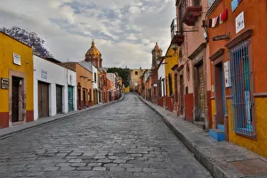 Colonial Prints: San Miguel De Allende, Mexico. Street scene