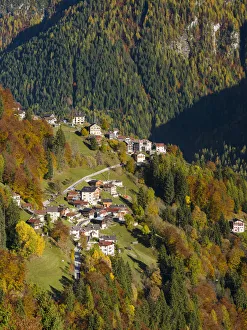 Climbing Prints: San Tomaso Agordino in the Dolomites of the Veneto